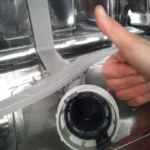 Czyszczenie filtra w zmywarce Hotpoint Ariston