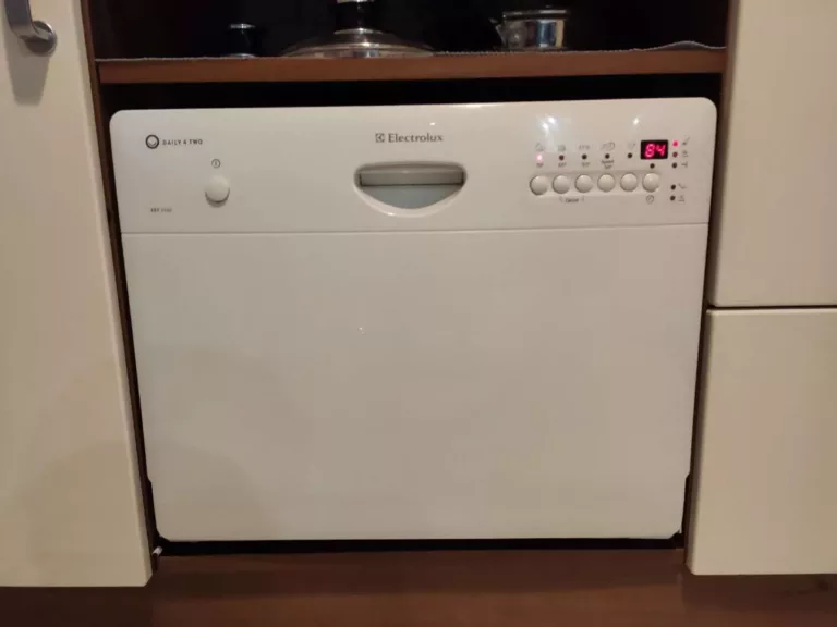 Uszkodzenie hydrostatu w zmywarce Electrolux DAILY 4 TWO