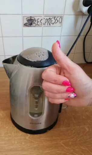 Wymiana uszkodzonej pokrywy w czajniku Philips - naprawiaj, nie wyrzucaj