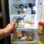 Wymiana szklanej półki w lodówce Beko