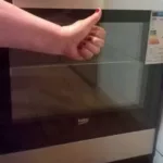 Wymiana zawiasów w piekarniku Beko