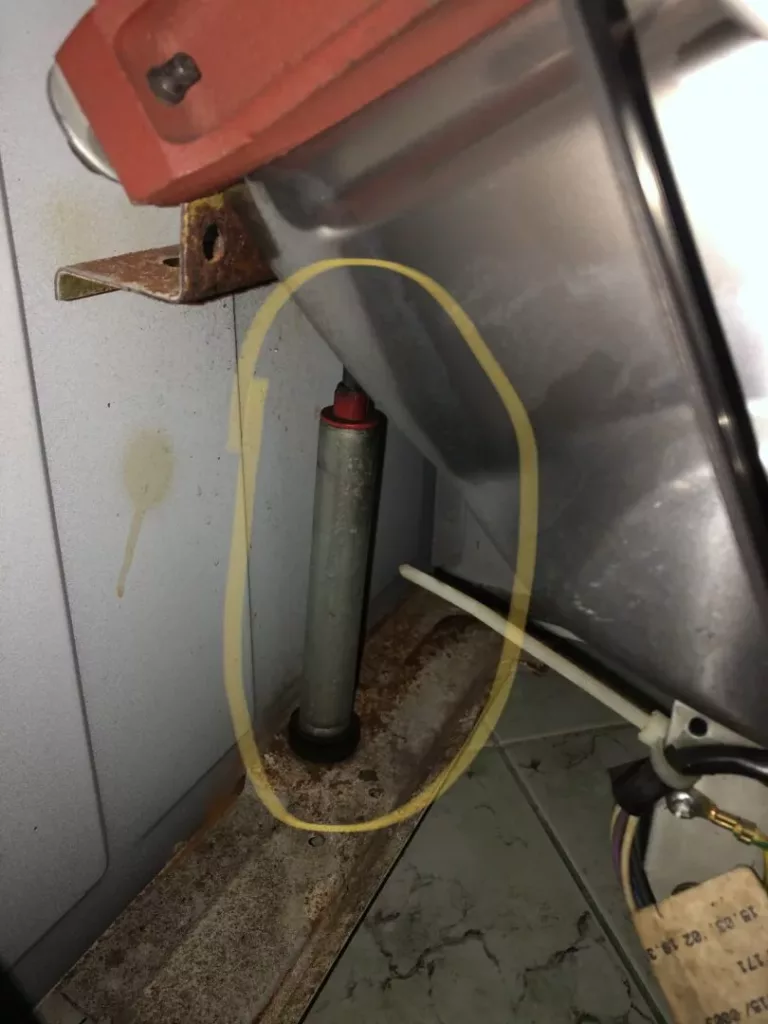 Naprawa pralki Gorenje WA942 - wymiana amortyzatorów