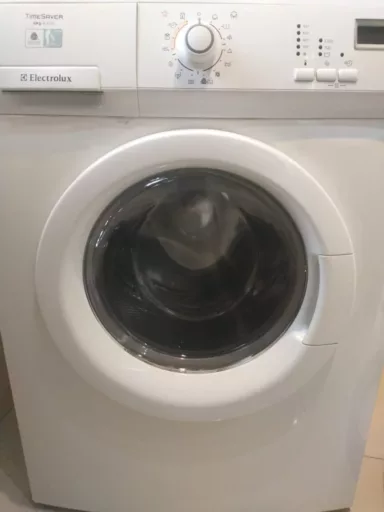 Wymiana kołnierza gumowego w pralce Electrolux TimeSaver - naprawiaj, nie wyrzucaj