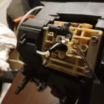 Wymiana zaparzacza w ekspresie do kawy Delonghi PrimaDonna S De Luxe ECAM 28.465.M