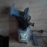 Wymiana plastików mocujących w sokowirówce Kenwood