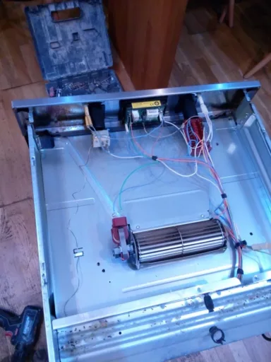 Wymiana termostatu w piekarniku elektrycznym - naprawiaj, nie wyrzucaj