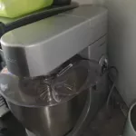 Wymiana silnika napędowego robota kuchennego Kenwood