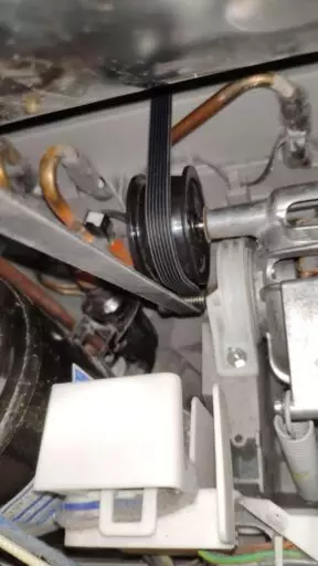 Wymiana paska w suszarce Electrolux EDH3887GDE - naprawiaj, nie wyrzucaj