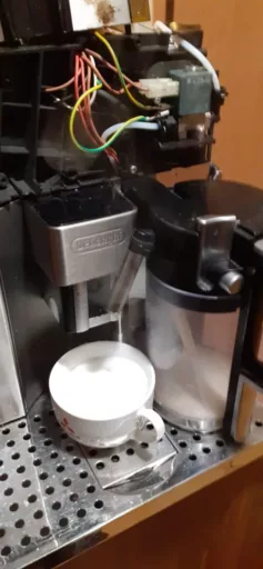 Ekspresu DeLonghi nie spienia mleka - naprawiaj, nie wyrzucaj