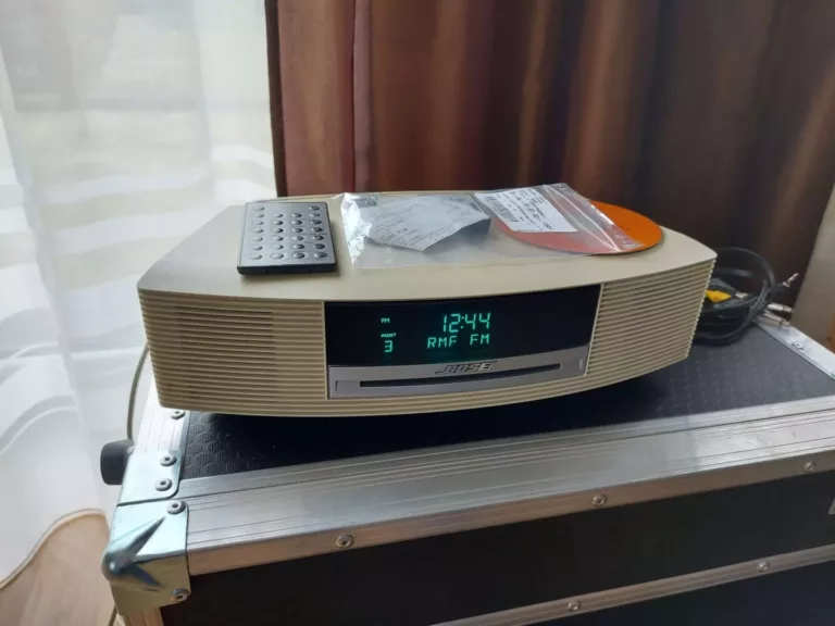 Odtwarzacz CD Bose Wave Music AWRCC4 po udanej naprawie