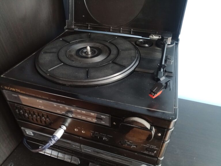 Wymiana igły i potencjometru w gramofonie wieży Crown MC-T70