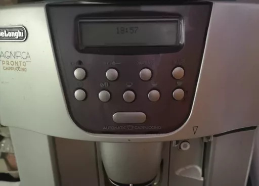 Naprawa ekspresu Delonghi Magnifica - naprawiaj, nie wyrzucaj