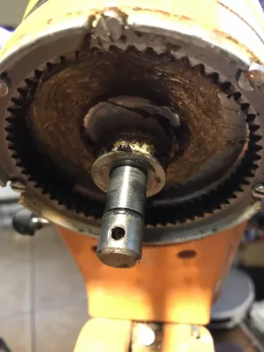 Naprawa miksera Kitchen Aid – wymiana przekładni zębatej - naprawiaj, nie wyrzucaj