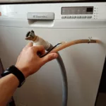 Wymiana węża aquastop w zmywarce Electrolux