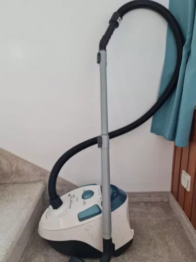 Wymiana węża i ssawek w odkurzaczu Rowenta Silence Force - naprawiaj, nie wyrzucaj