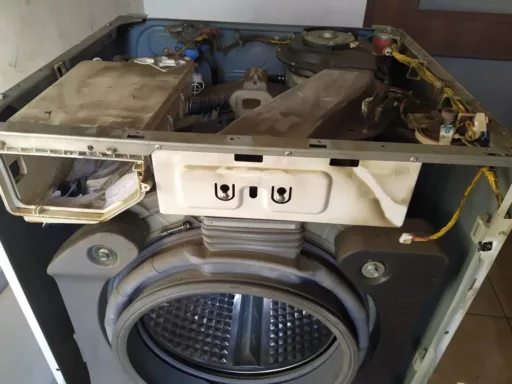 Wymiana krzyżaka i innych elementów w pralce Samsung WD8704 - naprawiaj, nie wyrzucaj