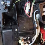 Ekspres Delonghi Caffe widok wewnątrz ekspresu