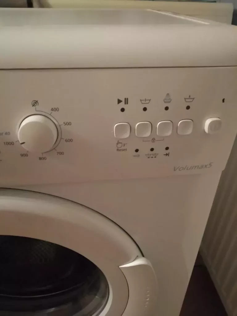 Naprawiona pralka Beko WML 15106 P po wymianie przycisków