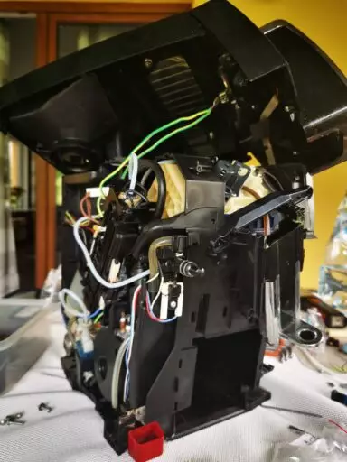 Naprawa ekspresu DeLonghi Dinamica ECAM350.55.B - naprawiaj, nie wyrzucaj