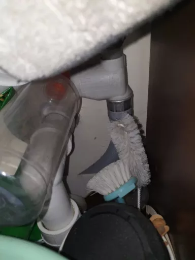 Wymiana węża Aquastop w zmywarce Whirlpool ADG 689/2 IX - naprawiaj, nie wyrzucaj
