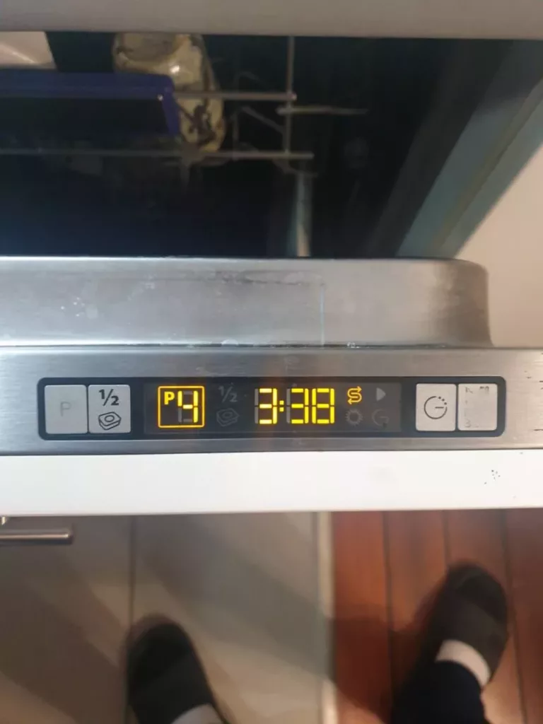 Naprawa zmywarki Beko DIN 6830 FX30 wymiana węża dopływowego aquastop