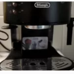 Wymiana uszczelki i zaworu w ekspresie kolbowym DeLonghi ECO 311.W