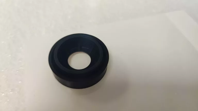 Nowa uszczelka pojemnika na wodę 12x10mm do ekspresu Krups EA9010 - widok od dolnej strony