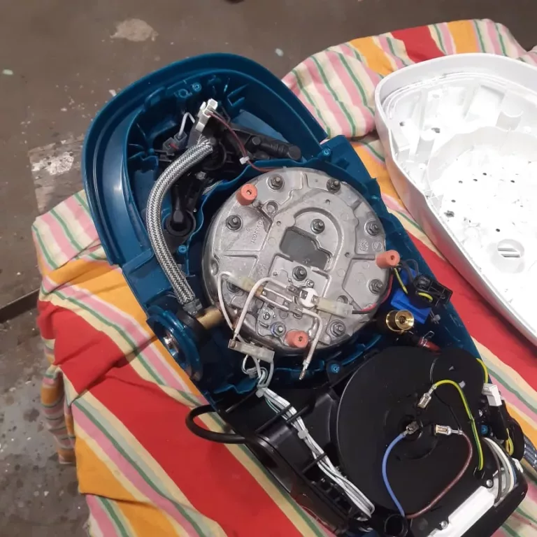 Wymiana kolektora kamienia w generatorze pary Tefal GV9070E023 PRO EXPRESS CARE