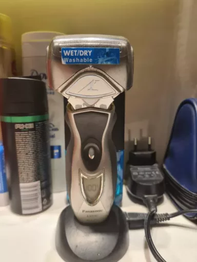 Wymiana akumulatora w golarce Panasonic ES-8163 - naprawiaj, nie wyrzucaj