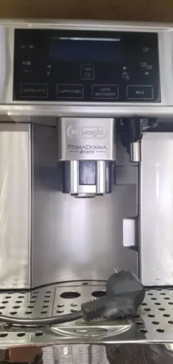 Odkamienianie ekspresu DeLonghi Primadonna Avant - naprawiaj, nie wyrzucaj