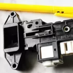 Blokada drzwi w pralce Daewoo DWC-UD121DC