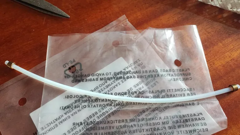 Nowy wężyk teflonowy z tulejami zaciskowymi do ekspresu do kawy Delonghi ECP 35.31