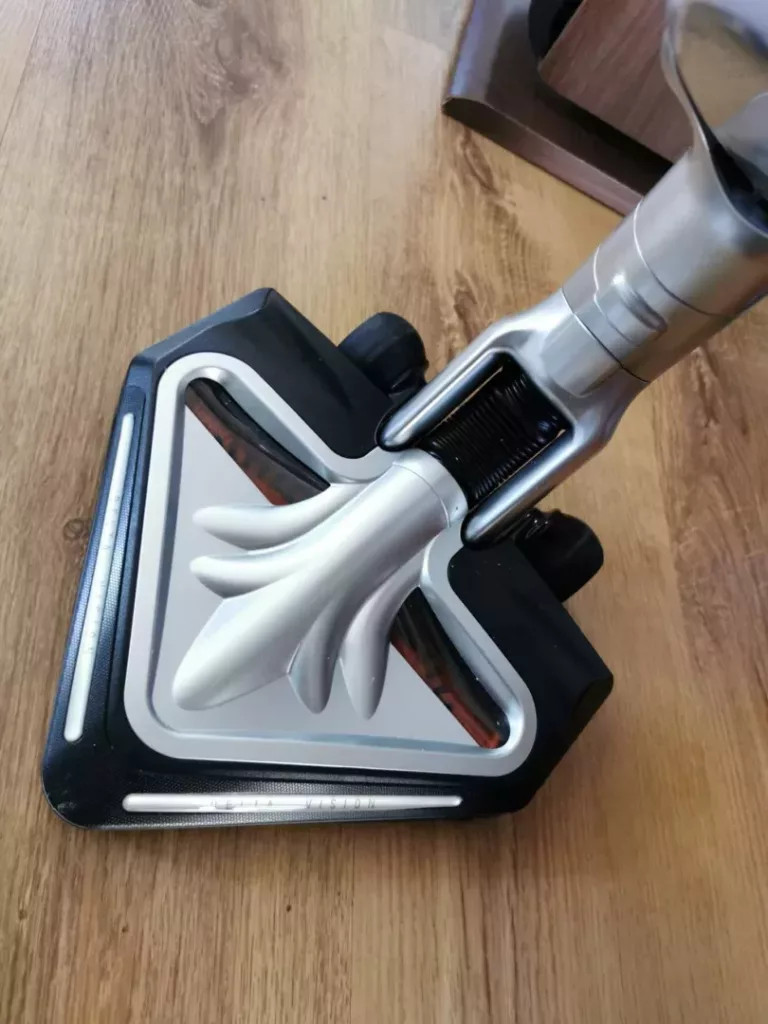 Wymiana szczotki w odkurzaczu Tefal TY8996RO/2D0