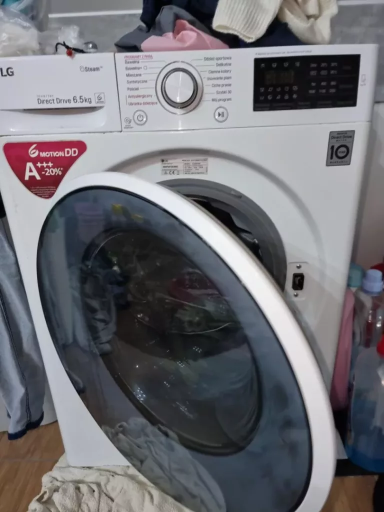 Pralka LG F2J6WY0W Uszkodzony zamek elektromagnetyczny drzwi