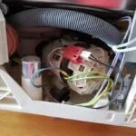 Uszkodzony wirnik pompy myjącej zmywarki Ikea Renlig DW45