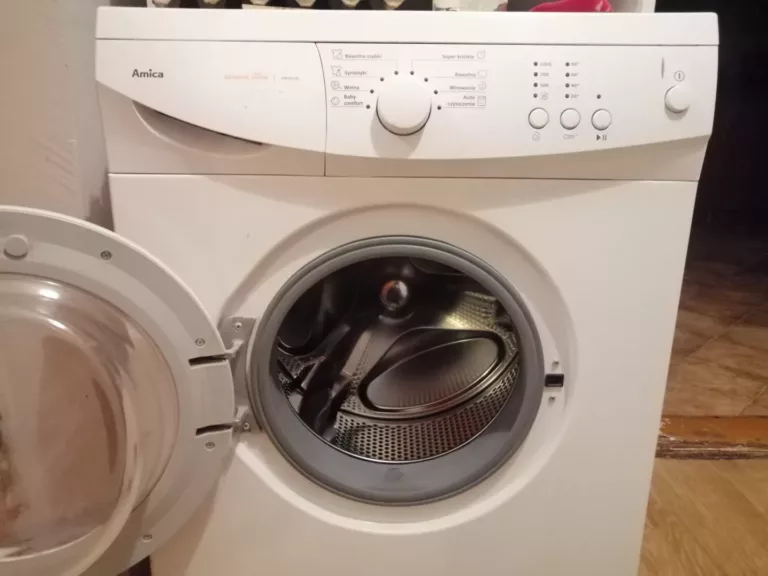 Pralka Amica AWS610L po wymianie elektrozamka - blokady elektromagnetycznej otwarcia drzwi pralki