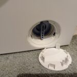 Wymiana filtra pompy odpływowej w pralce Bosch Vario Perfect - naprawiaj, nie wyrzucaj