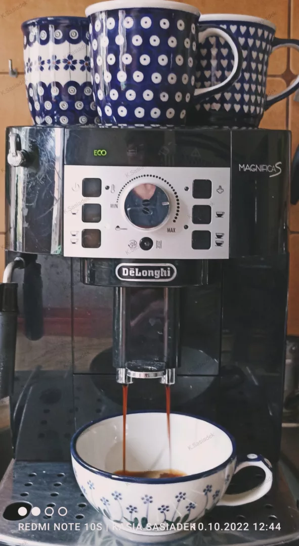 Wymiana pompy ciśnieniowej EP5GW w ekspresie do kawy DeLonghi Magnifica
