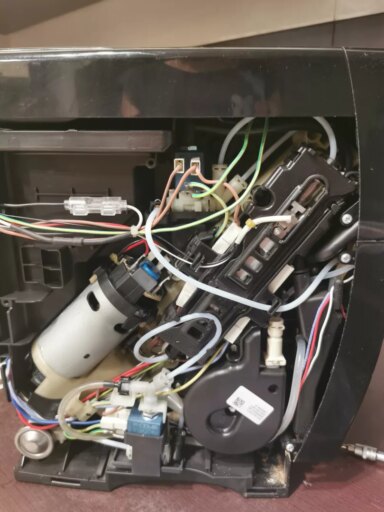 Ekspres DeLonghi Dinamica ECAM353.75.B przestał spieniać mleko - naprawiaj, nie wyrzucaj