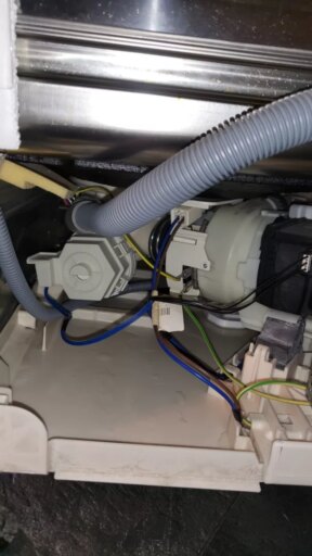 Zmywarka Ikea Skinande Electrolux nie wypompowuje wody i buczy - naprawiaj, nie wyrzucaj