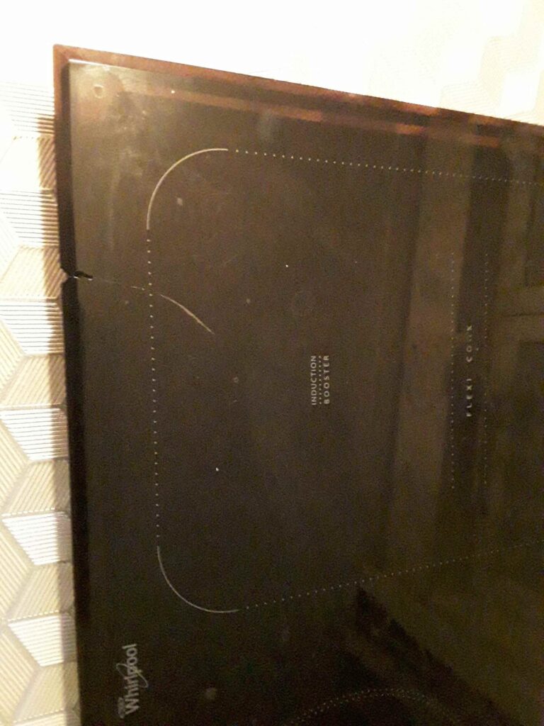 Pęknięta płyta indukcyjna Whirlpool ACM816BA