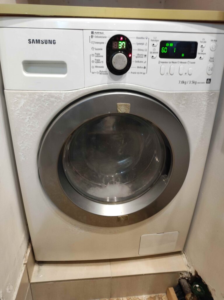 Pralko-suszarka Samsung WD0704REV po udanej wymianie łożysk, amortyzatorów i sprężyn bębna