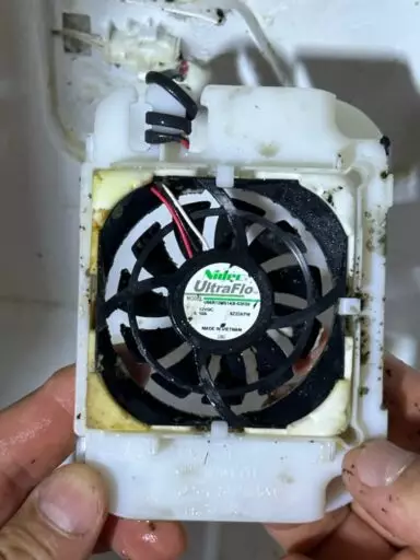W lodówce Samsung RS51K57H02C jest temperatura 22 stopnie - naprawiaj, nie wyrzucaj