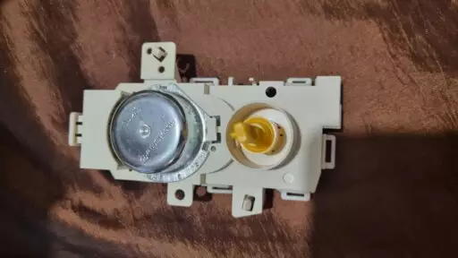 Zmywarka Whirlpool ADG 9490 PC przestała pracować pokazując błąd Fb - naprawiaj, nie wyrzucaj