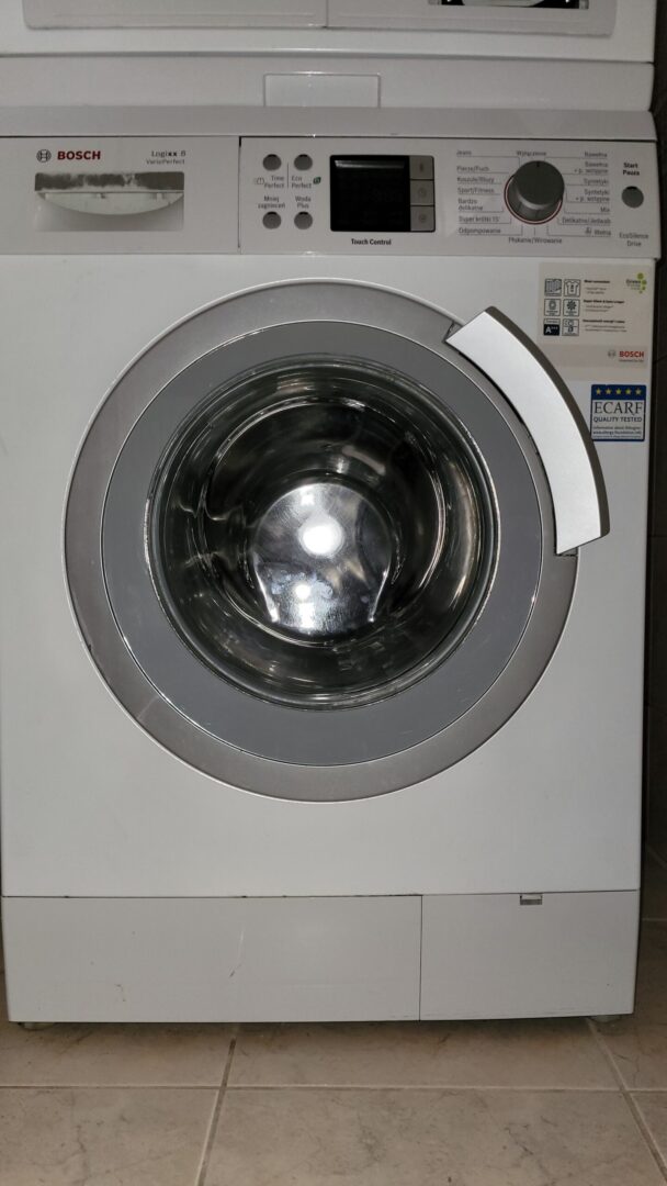 Zimne pranie w pralce Bosch Vario Perfect 8 - wymiana grzałki - zdjęcie pralki po naprawie