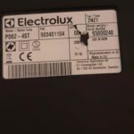 Tabliczka znamionowa odkurzacza Electrolux Pure D8 PD82-4ST PNC: 90040110400