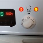 Nowe pokrętło kuchenki gazowo-elektrycznej Mastercook po udanej samodzielnej wymianie