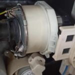 Błąd 15 w zmywarce Whirlpool WIO3T323 - nowa pompa myjąca z turbiną zamontowana w zmywarce