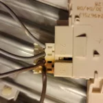 Wymiana blokady zamka drzwi w pralce Electrolux EWS 10410 W PNC: 914518103-00