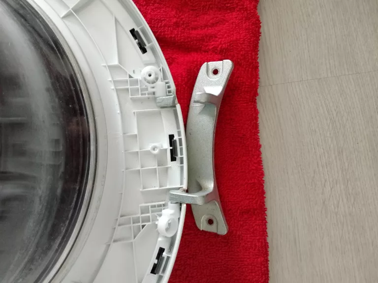 Ułamał się zawias drzwi pralki Amica TAW 6123 LSW